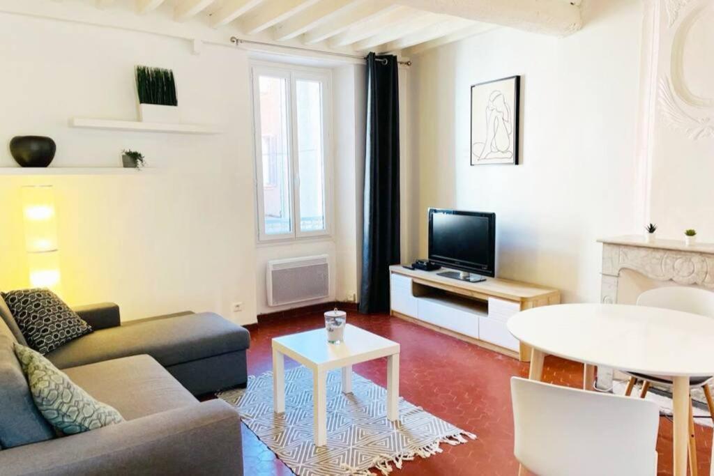 Appartement Situe Place Des Arcades A Biot A 4 Min De La Mer Et Des Plages Kültér fotó